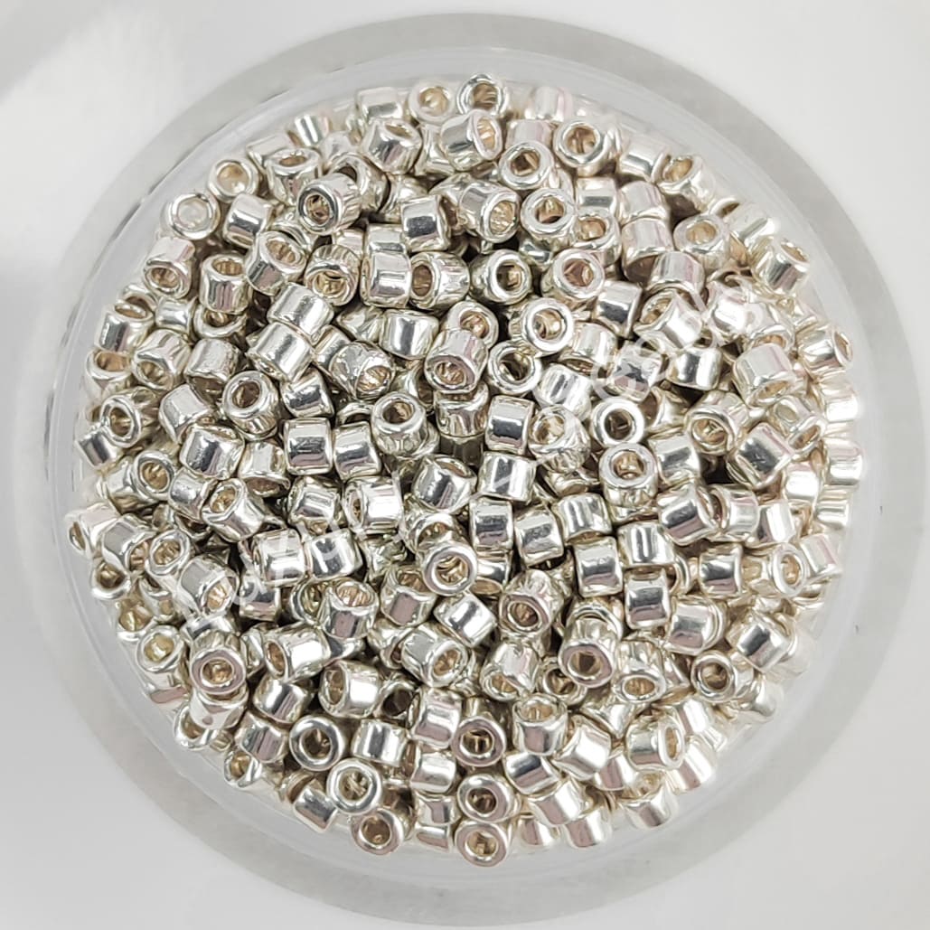 Японский бисер Miyuki Delica 11/0. Miyuki DB-0035. Гальванизированное серебро - galvanized silver